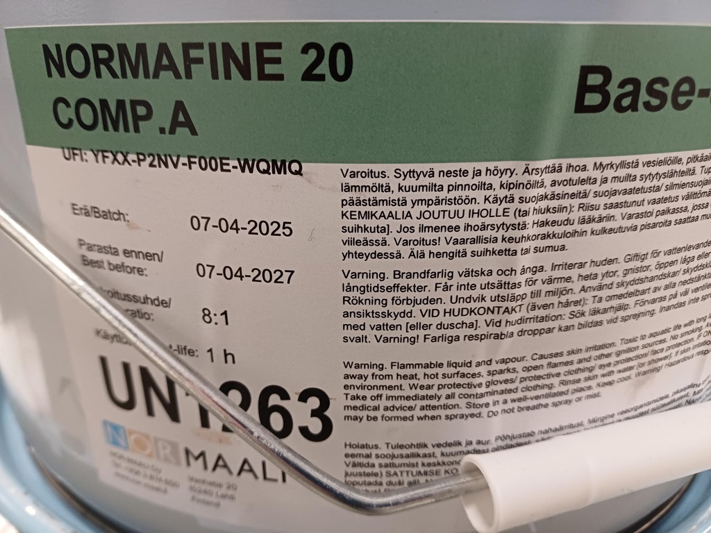 Normafine 20 RAL 5002 sävy 10L sisältäen kovetteen
